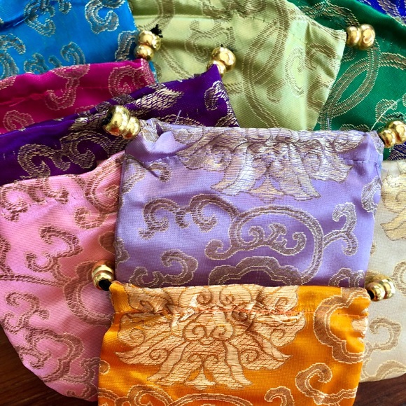 Garnet Necklace Tree ofLife Pendant & Chain - Picture 4 of 8